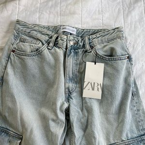 NWT Zara cargo jeans - light wash